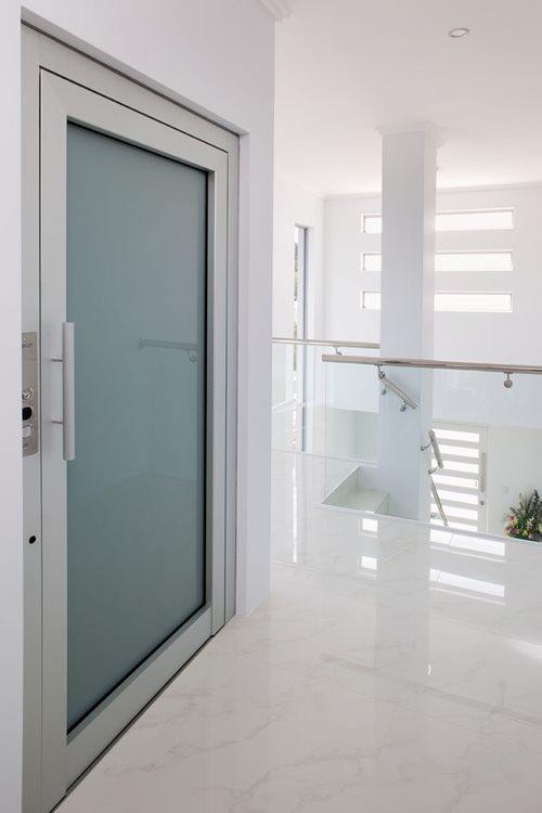 upstairs to the kitchen